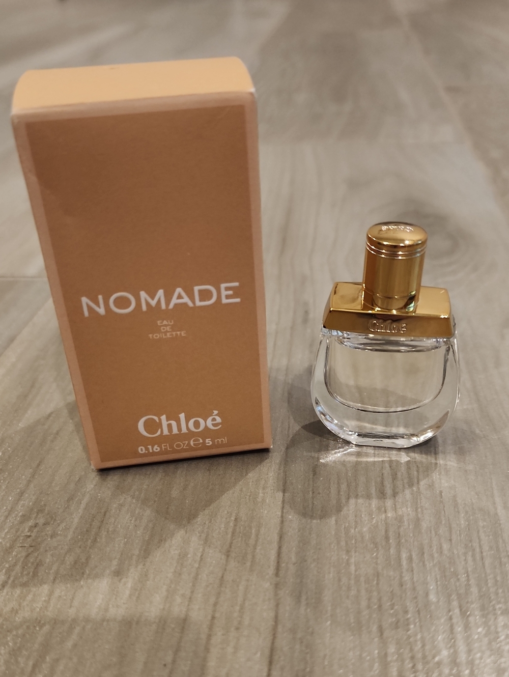 NWT Chloe Nomad .5ml